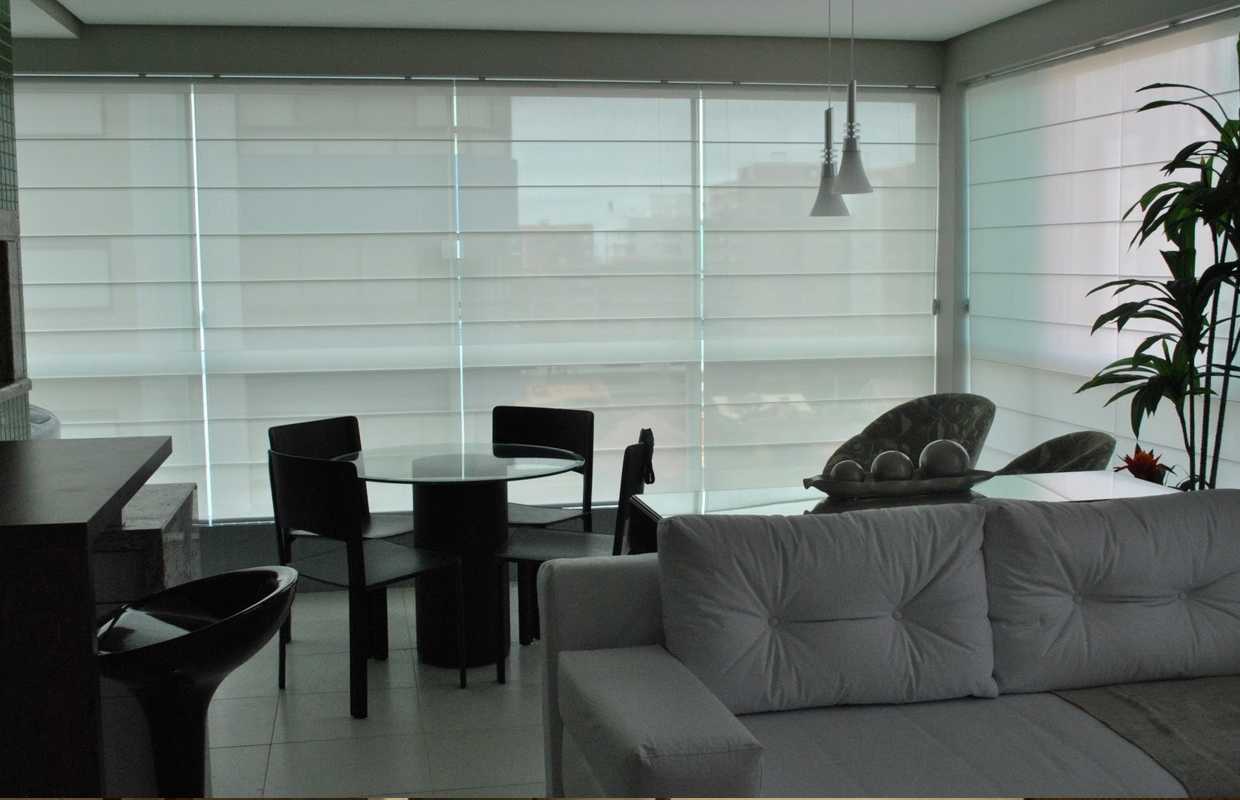 cortina persiana quarto goiania